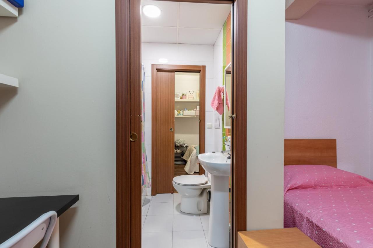 Alojamiento Genil Hotel Granada Ngoại thất bức ảnh