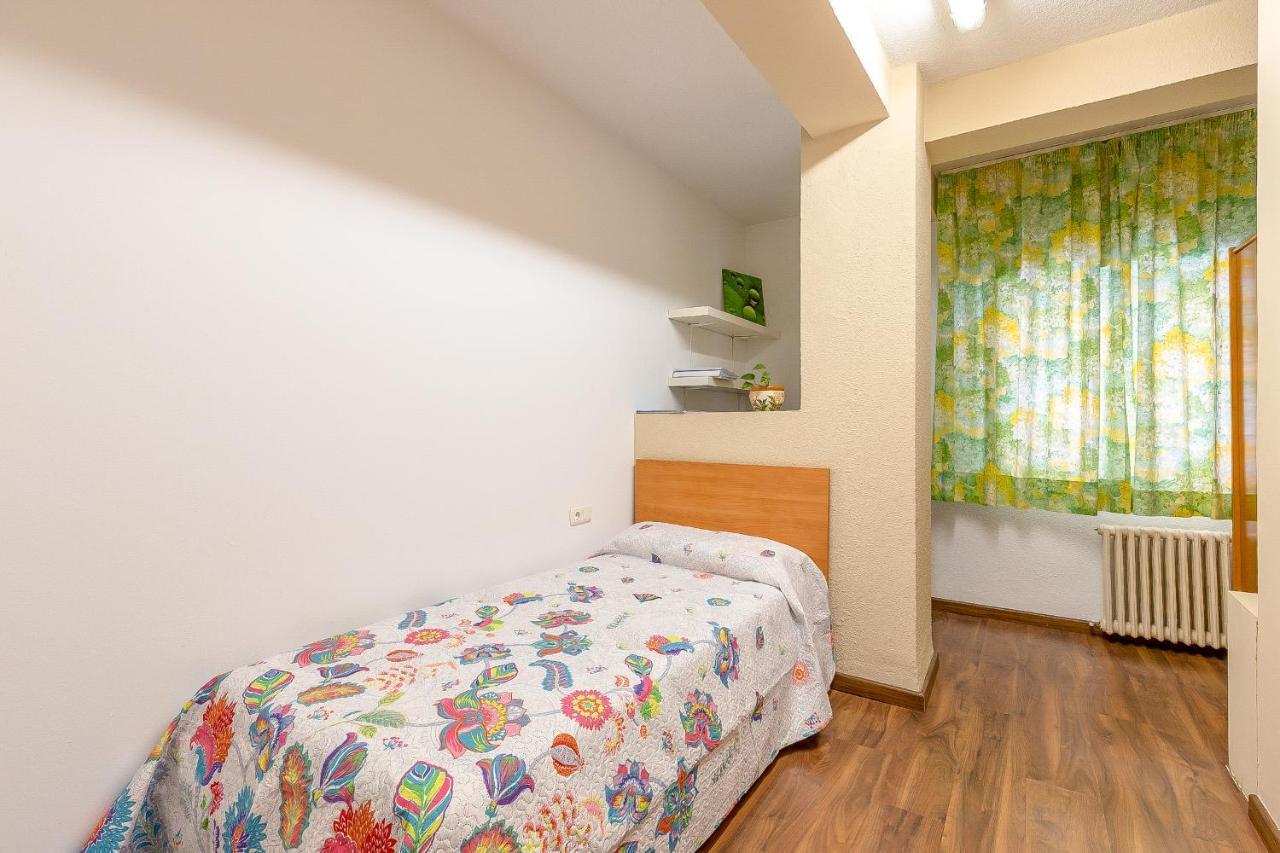 Alojamiento Genil Hotel Granada Ngoại thất bức ảnh